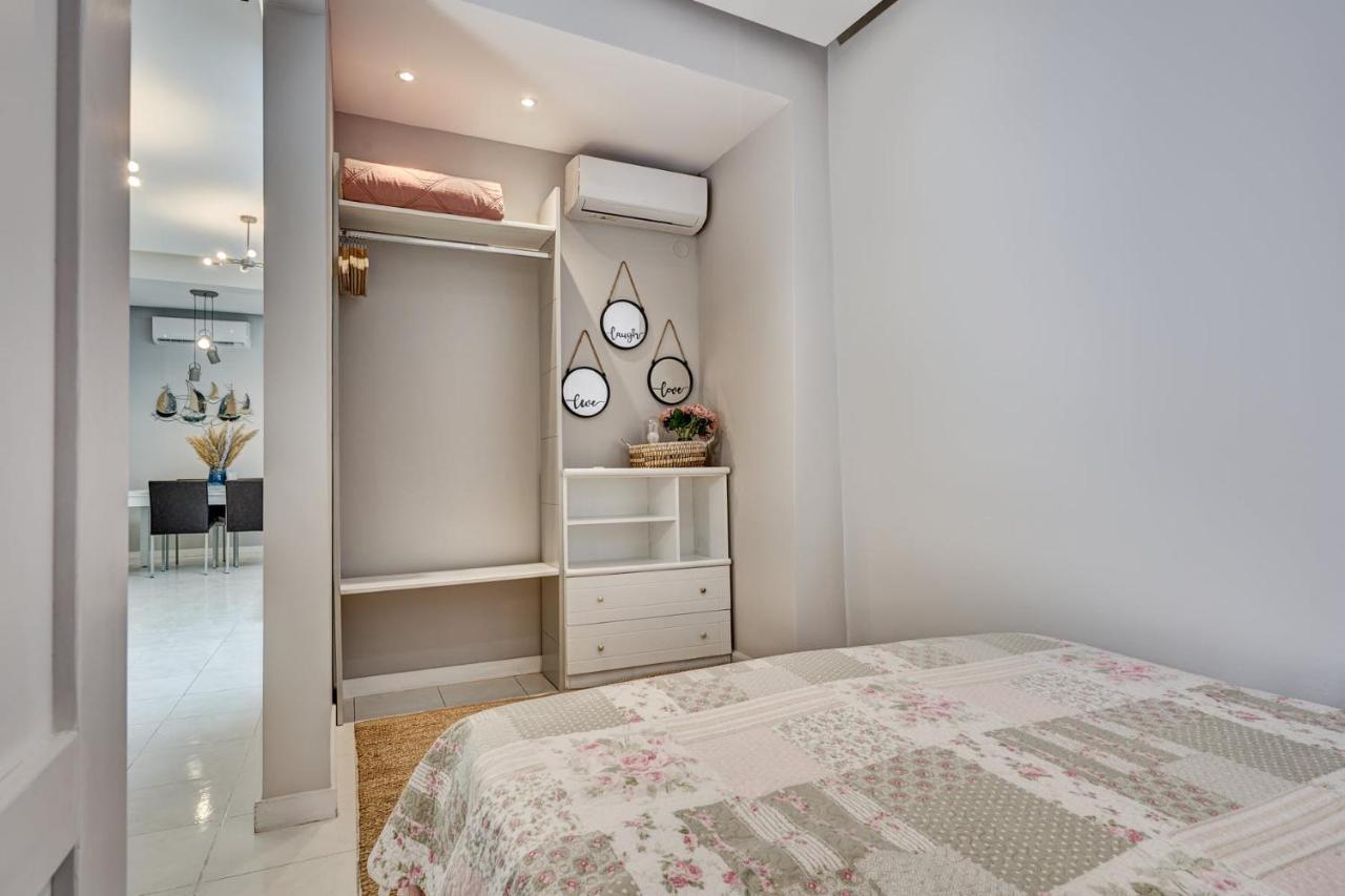 Old Town Luxury Velvet Apartment Rhodes City ภายนอก รูปภาพ