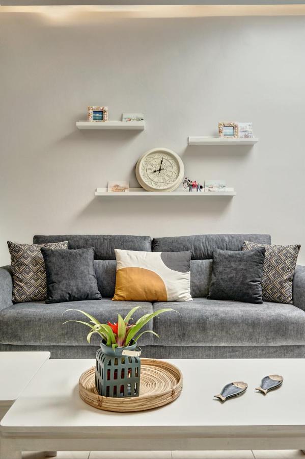 Old Town Luxury Velvet Apartment Rhodes City ภายนอก รูปภาพ