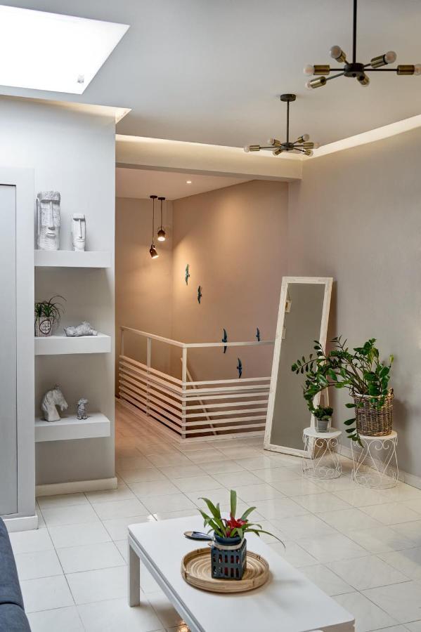Old Town Luxury Velvet Apartment Rhodes City ภายนอก รูปภาพ