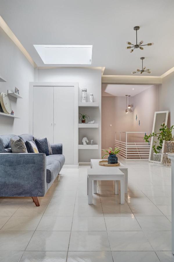 Old Town Luxury Velvet Apartment Rhodes City ภายนอก รูปภาพ