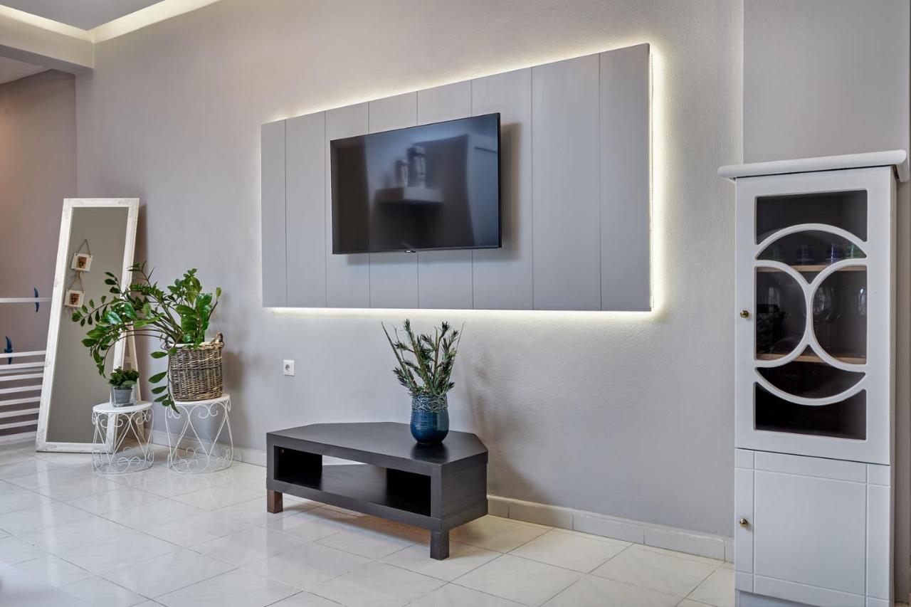 Old Town Luxury Velvet Apartment Rhodes City ภายนอก รูปภาพ
